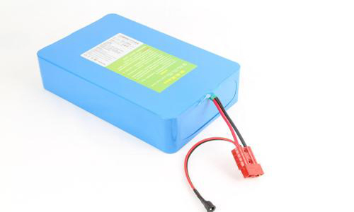 <b>電動(dòng)車鋰電池與黑金電池的區(qū)別</b>