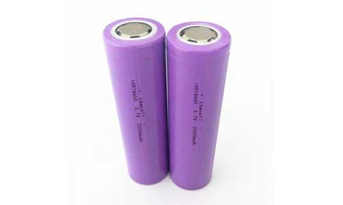 <b>移動(dòng)電源電芯選擇鋰離子電池好還是鋰聚合物電池好</b>