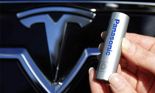 <b>特斯拉電池和比亞迪鐵鋰電池技術(shù)哪家強?</b>