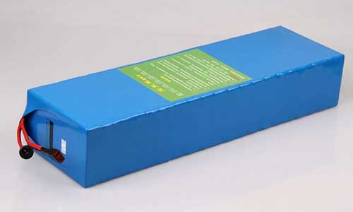 <b>磷酸鐵鋰電池組和三元鋰電池市場(chǎng)分析</b>