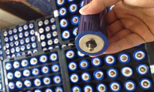 <b>海軍戰(zhàn)斗武器潛艇采用鋰電池做動(dòng)力的優(yōu)點(diǎn)</b>