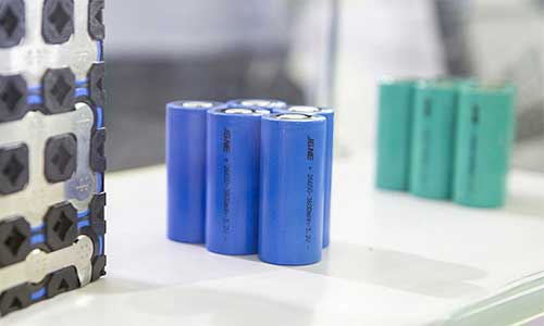 <b>鋰電池和集成技術(shù)如何更好適應(yīng)和匹配＂四化＂進步</b>